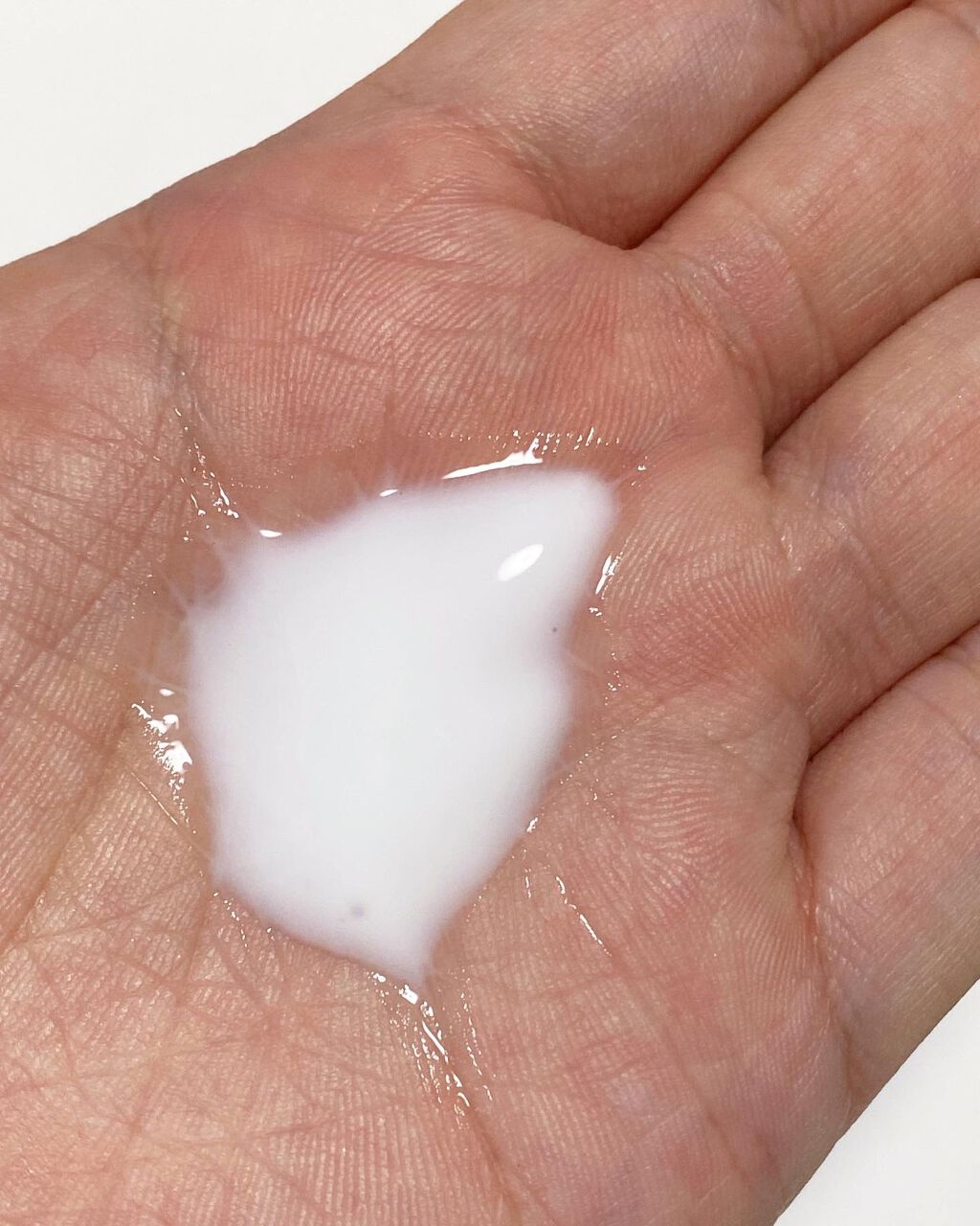 ハンドベール ウィルフリーミルク/メンソレータム/ハンドクリームを使ったクチコミ(3枚目)