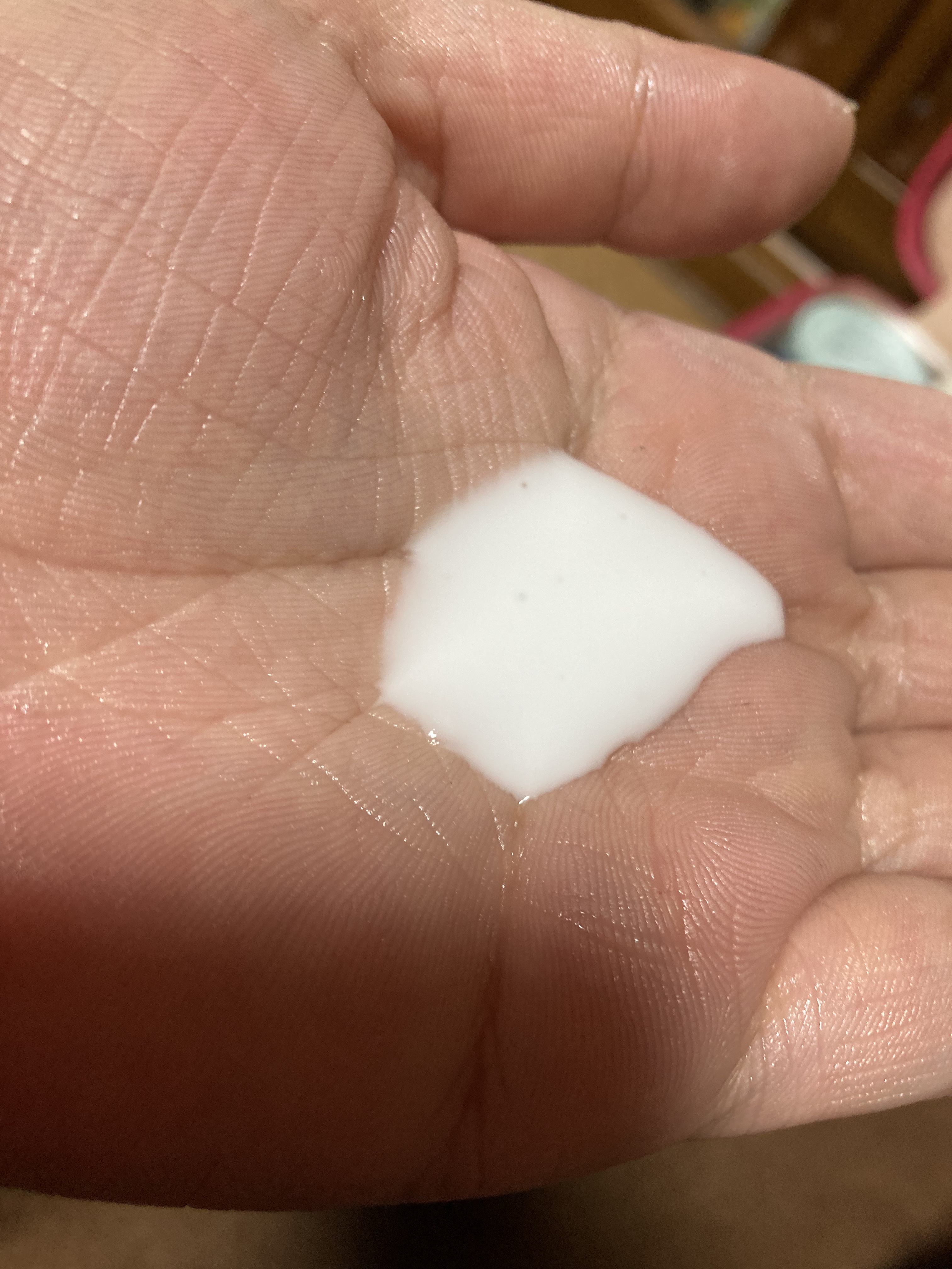 白潤プレミアム 薬用浸透美白乳液/肌ラボ/乳液を使ったクチコミ（2枚目）