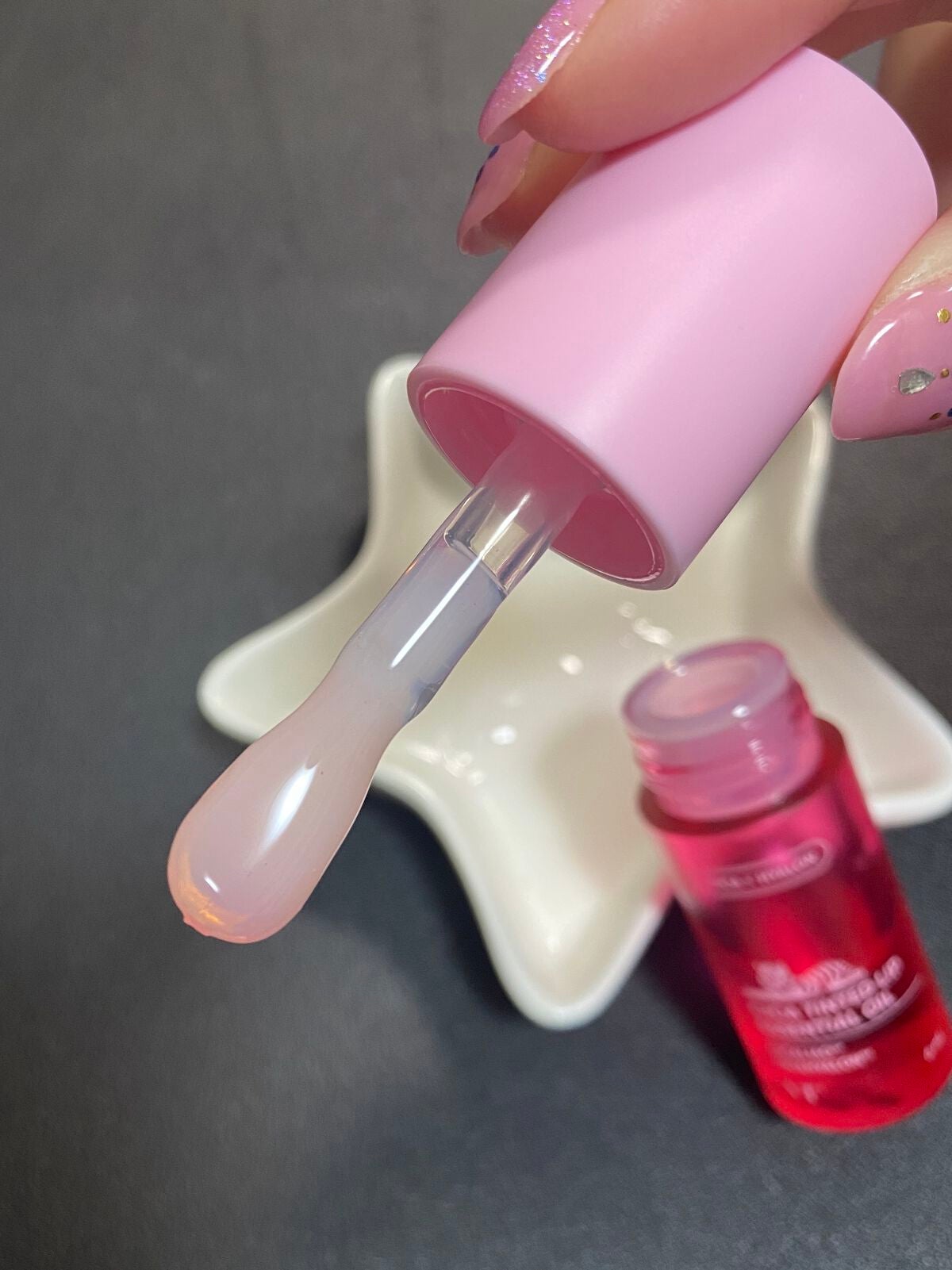 シカ ティンテッド リップ エッセンシャル オイル/VT/リップオイルを使ったクチコミ(2枚目)