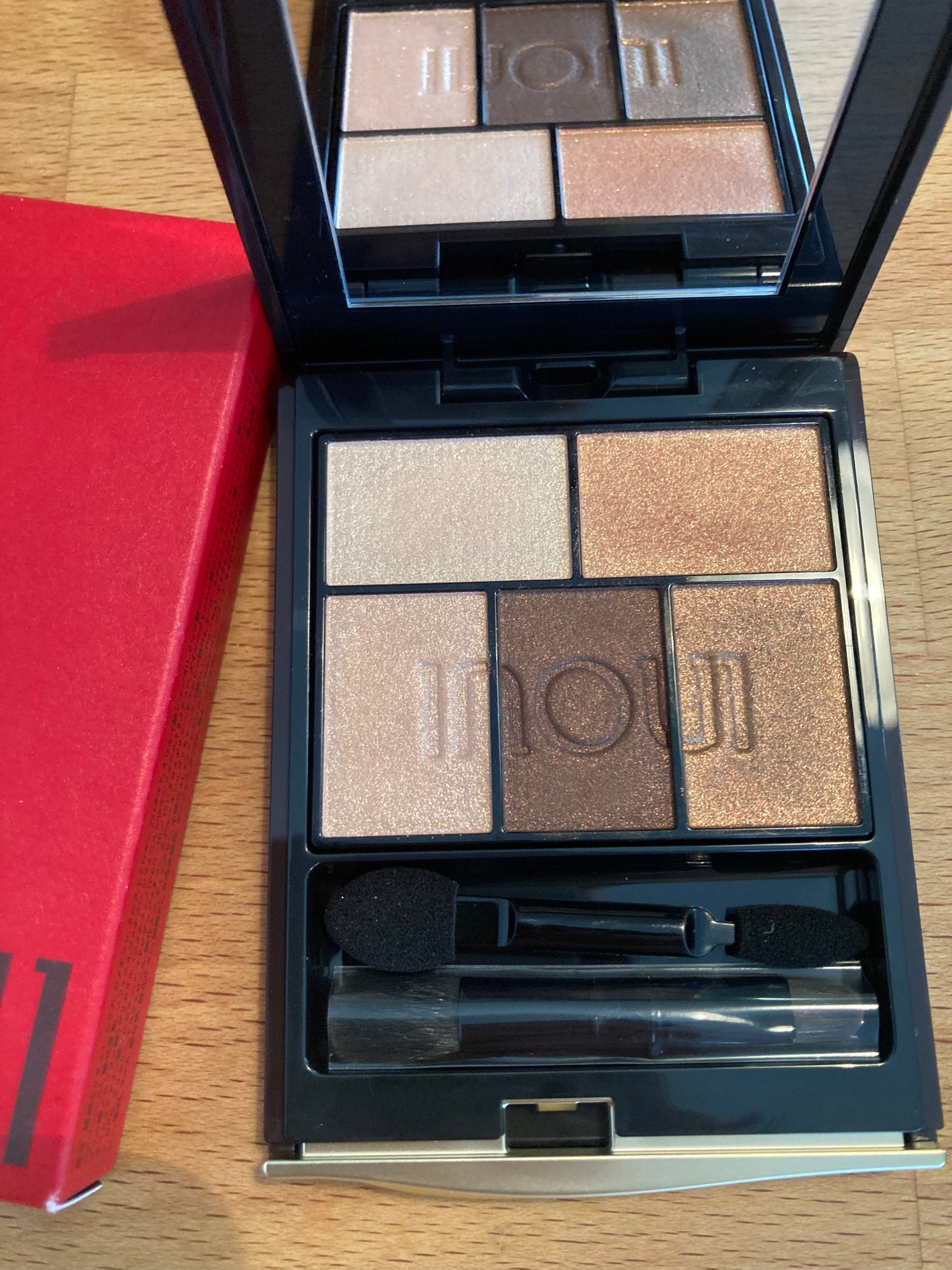 インウイ アイズ/INOUI/アイシャドウパレットを使ったクチコミ(1枚目)