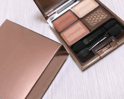 LUNASOL セレクション・ドゥ・ショコラアイズのクチコミ「見た目はすごい可愛いけど、発色があんまり良くないかなって思いました。
LUNASOLならヴィセ.....」(1枚目)