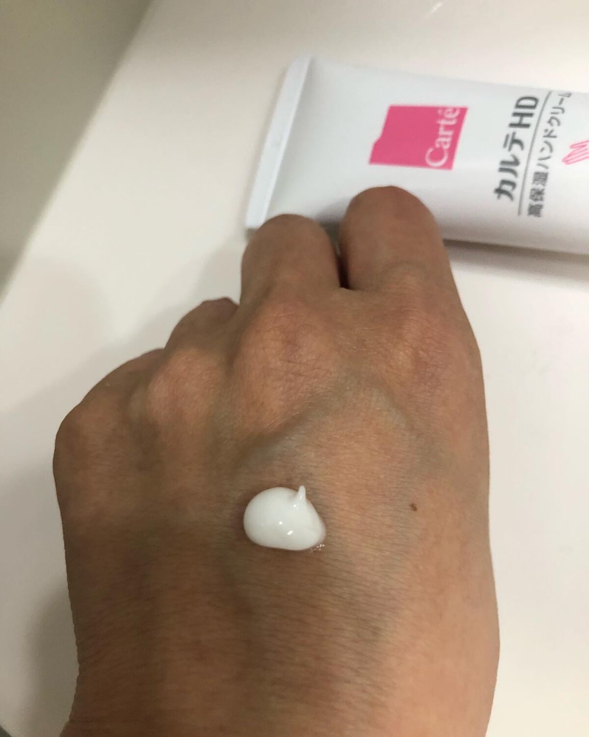 モイスチュア ハンドクリーム/カルテHD/ハンドクリームを使ったクチコミ(4枚目)