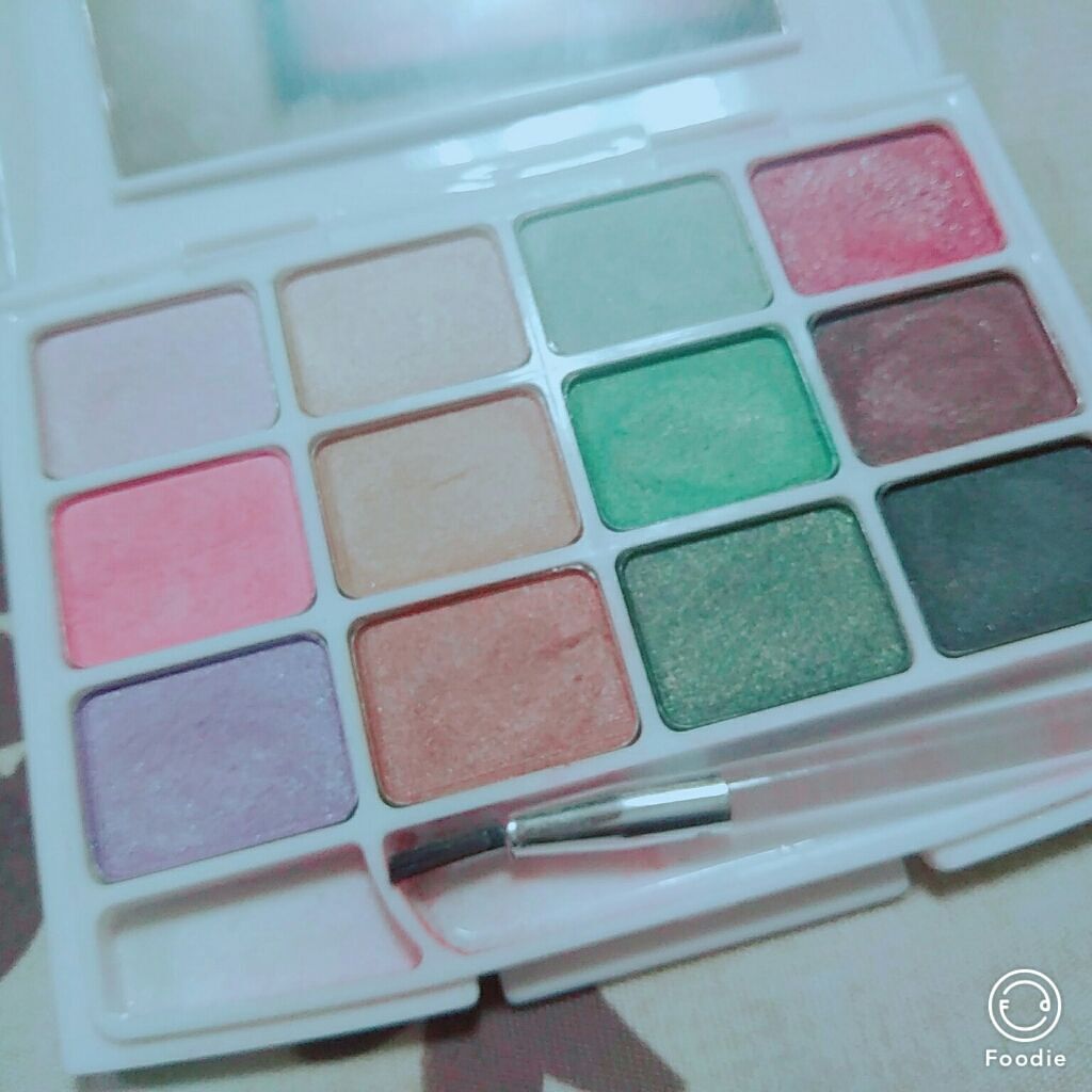 12色アイシャドウパレット/LOUJENE/アイシャドウパレットを使ったクチコミ(1枚目)