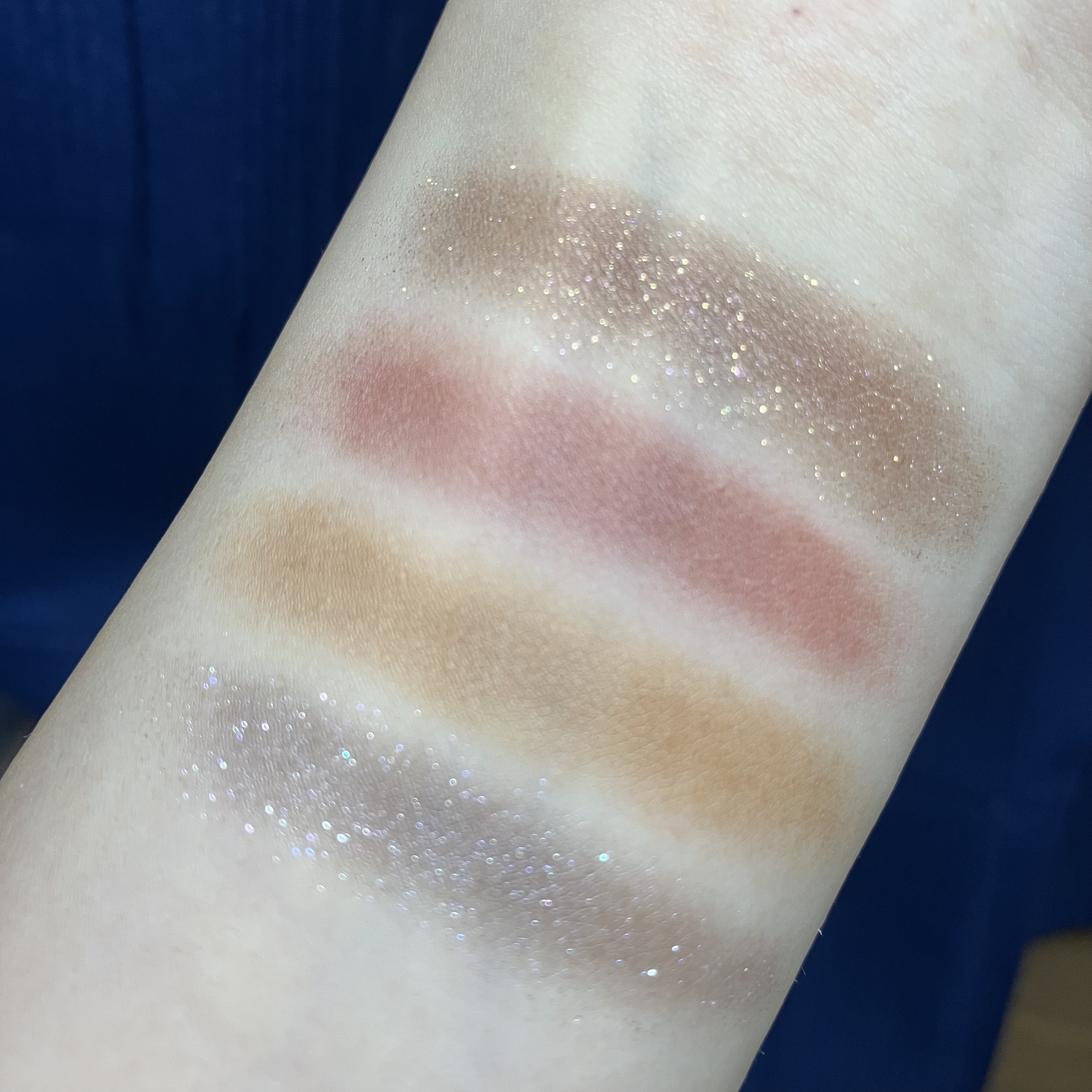 ミネラルクラッシィシャドー/エトヴォス/アイシャドウパレットを使ったクチコミ（3枚目）