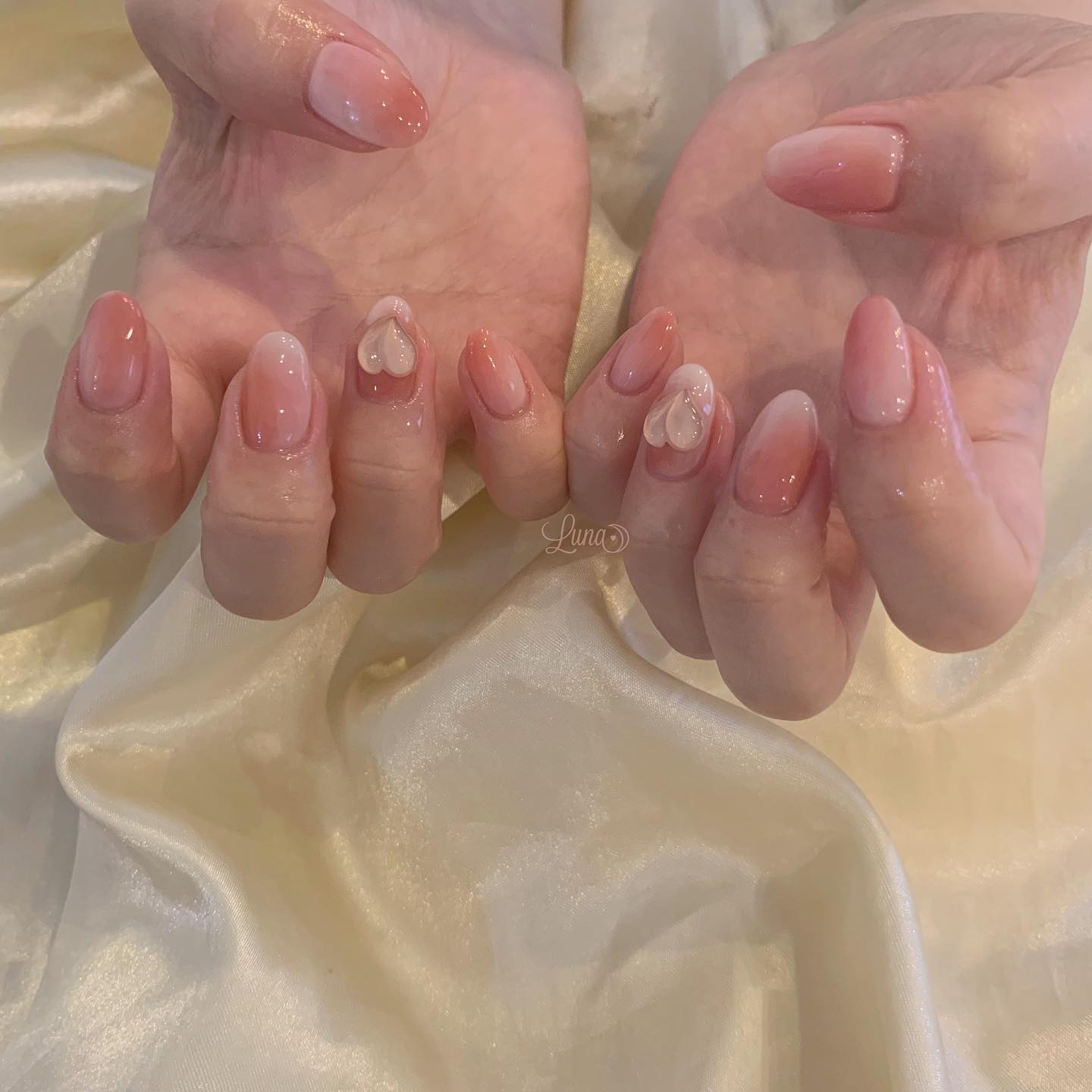 #ジェルネイル,#ワンカラーネイル,#ニュアンスネイル,#うるうるネイル,#ちゅるんネイル,#シンプルネイル,#パーツネイル,#透け感ネイル,#クリアネイル,#ぷっくりネイル,#ちぐはぐネイル,#韓国ネイル,#きらきらネイル,#うるつやネイル,#フレンチガーリーネイル,#ピンクネイル,#桃ネイルのネイルデザイン