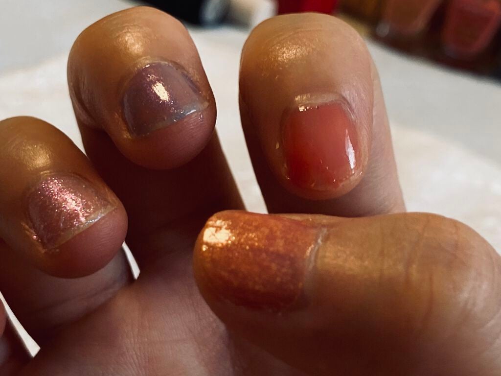 カラフルネイルズ/キャンメイク/マニキュアを使ったクチコミ(5枚目)