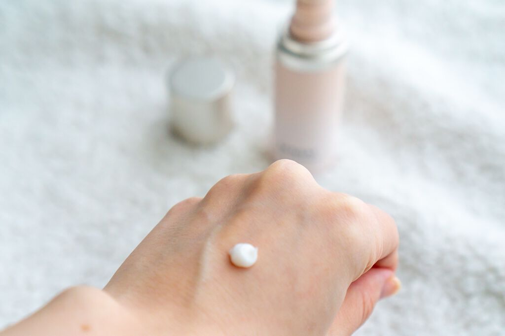 センサイ トータルリップトリートメント/SENSAI/リップ美容液を使ったクチコミ（2枚目）