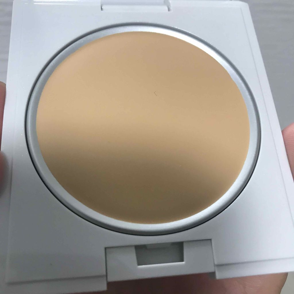 フローレスグロウ ソリッドファンデーション/CHICCA/クリーム・エマルジョンファンデーションを使ったクチコミ(2枚目)