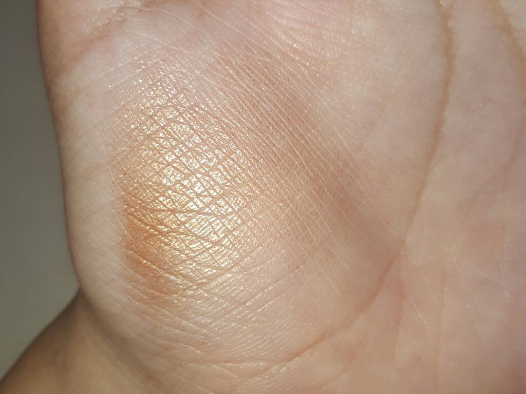 シャドーカスタマイズ/MAJOLICA MAJORCA/単色アイシャドウを使ったクチコミ（2枚目）