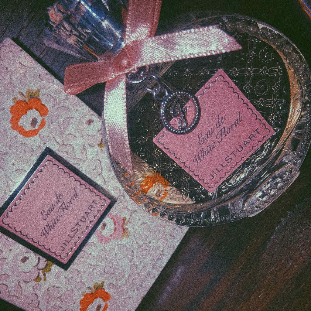 ジルスチュアート リラックス オード ホワイトフローラル/JILL STUART/香水(レディース)を使ったクチコミ（2枚目）