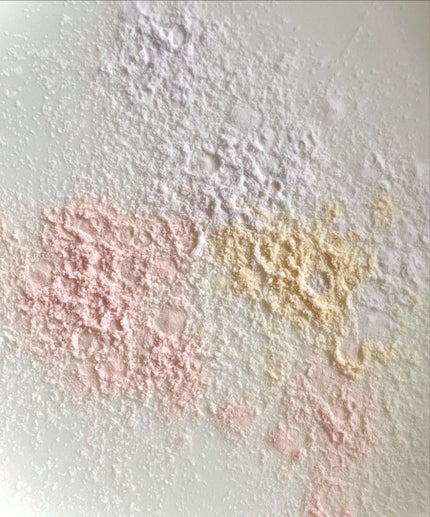 ena on LIPS 「WAKEMAKEのSTAYFIXERMULTICOLORPOW..」(4枚目)