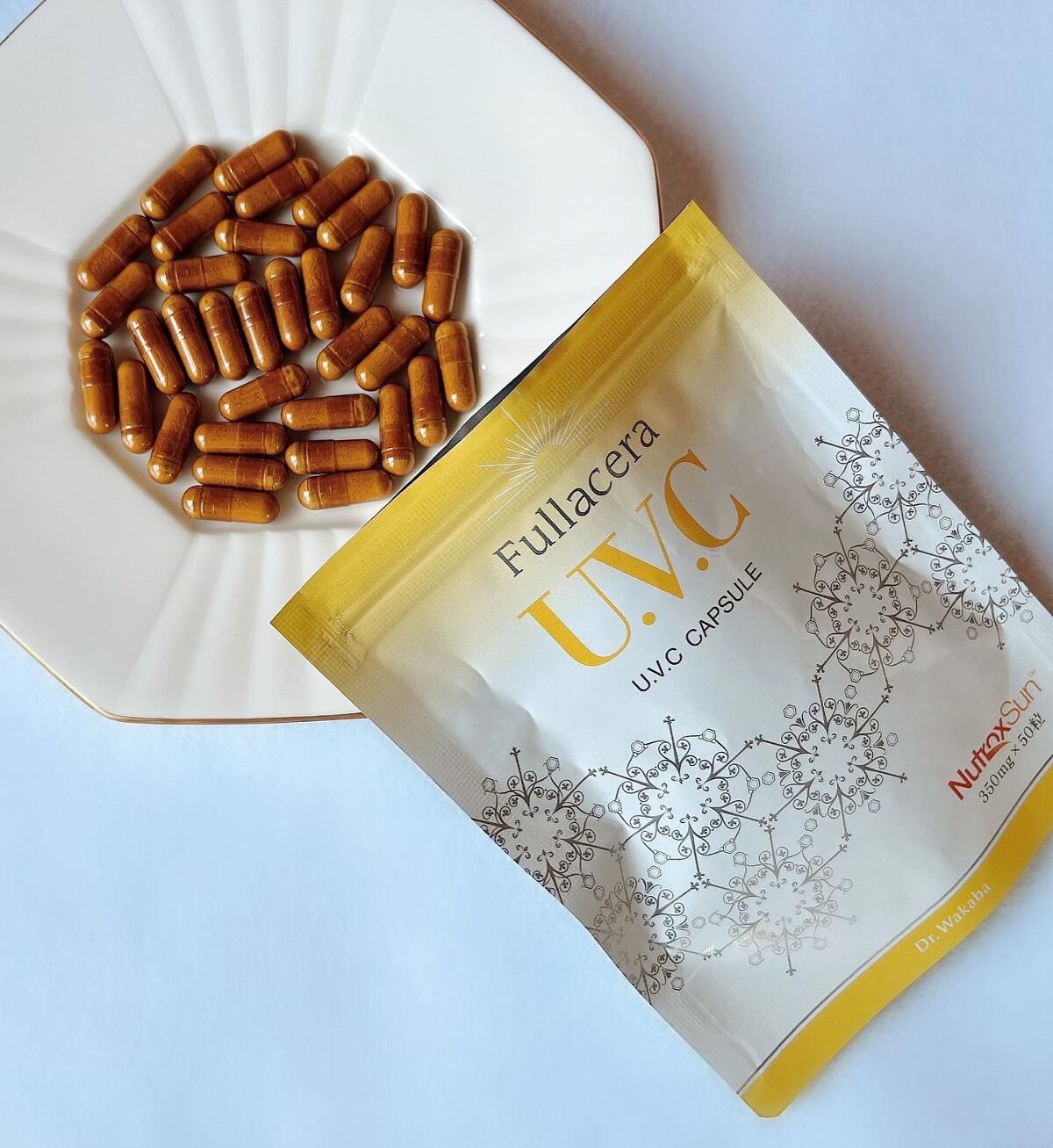 U.V.Cカプセル/フラセラ/美容サプリメントを使ったクチコミ(7枚目)