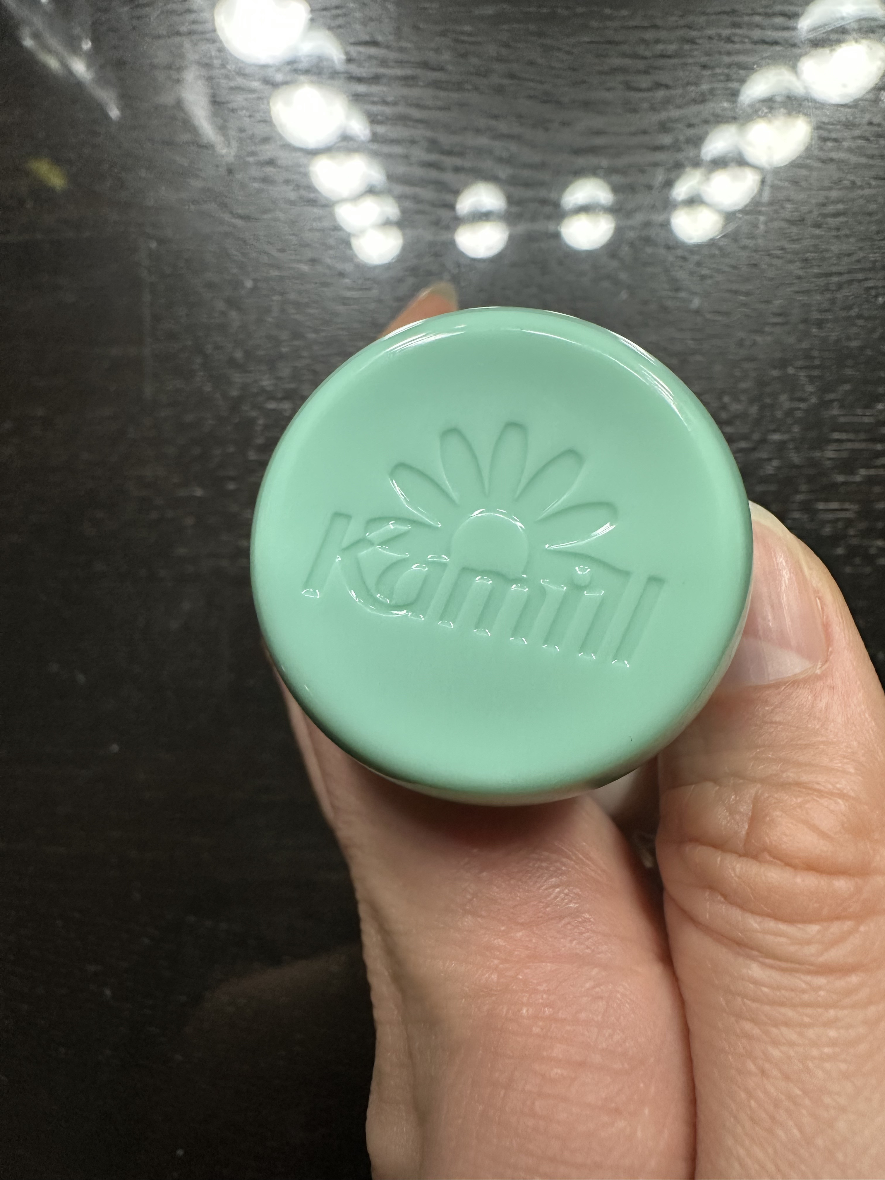 パフューマリー ハンド＆ネイルクリーム ブルーガーデン 50ml/カミール/ハンドクリームを使ったクチコミ（3枚目）