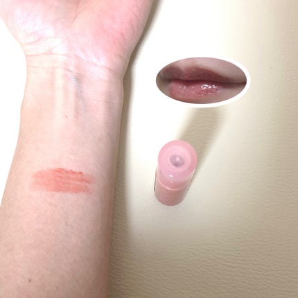 グロウ フィクシングティント ピュアコーラル/ETUDE/リップティントを使ったクチコミ(2枚目)