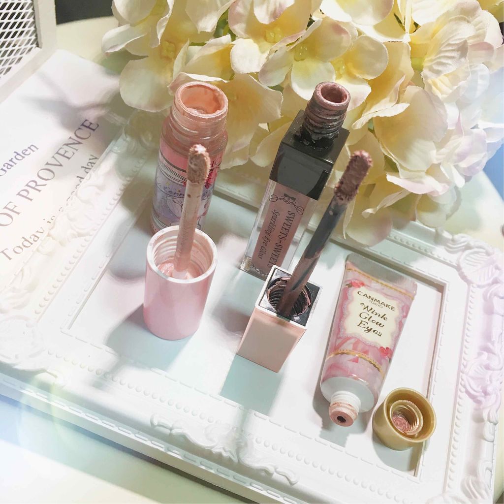 スパークリングアイグロス/スウィーツ スウィーツ/リキッドアイシャドウを使ったクチコミ(2枚目)