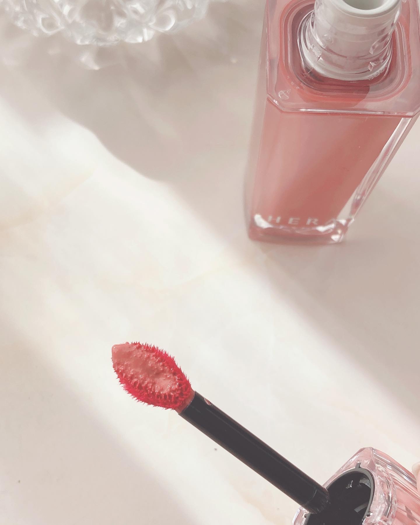 センシュアル フィッティング グロウ ティント/HERA/リップティントを使ったクチコミ（2枚目）