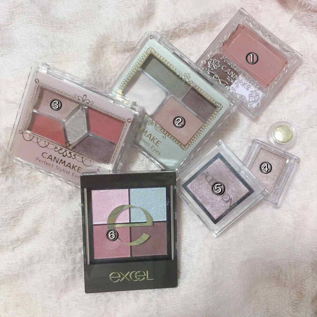 🎀くすみピンクシャドウ比較🎀

私はくすみピンクが大好きです！！！！(大声)
くすみピンクのアイシャドウの色味の違いを確認するためにスウォッチをしました⸜❤︎⸝‍
自分用のメモとして撮った写真ですが、LIPPSにも投稿しておこうと思いま