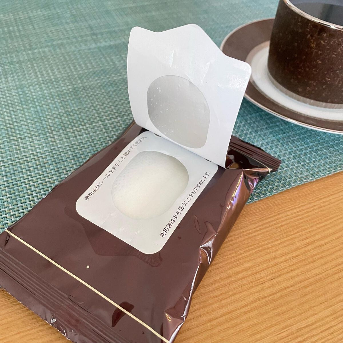 ビオレメイクの上からうるピタ肌持続シート/ビオレ/フェイスシートを使ったクチコミ(4枚目)