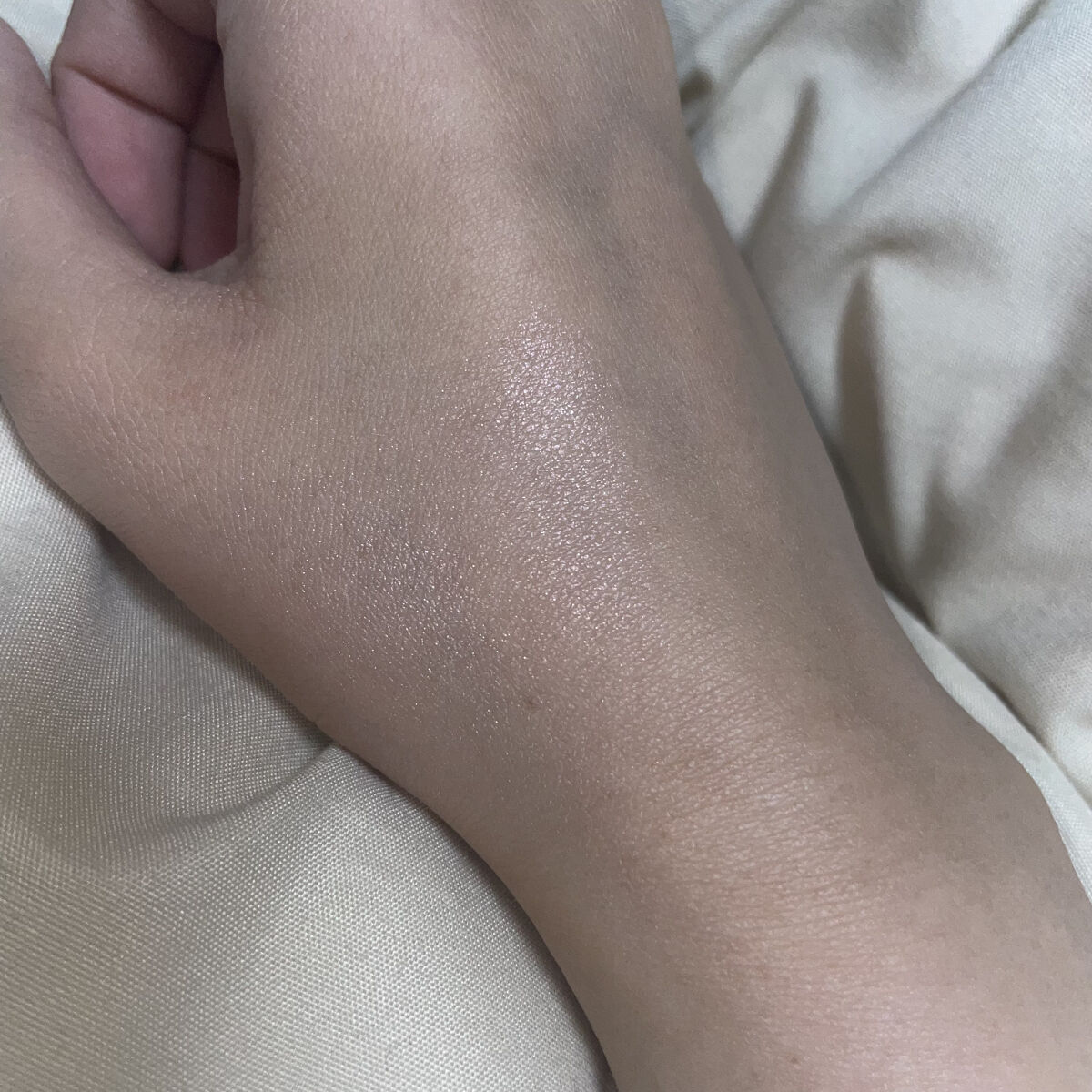 ドレープド シマーグロウ/excel/パウダーハイライトを使ったクチコミ（2枚目）