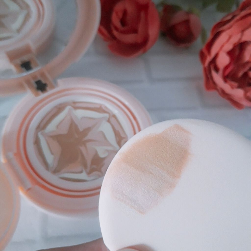 フォトレディ キャンディッド ウォーター エッセンス コンパクト ファンデーション/REVLON/クリーム・エマルジョンファンデーションを使ったクチコミ（3枚目）