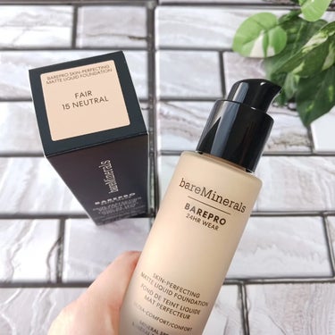 bareMinerals ベアプロ 24HR リキッド ファンデーションのクチコミ「ベアプロ 24HR リキッド ファンデーション（SPF20・PA++）

いつでも年中無休で理.....」（3枚目）