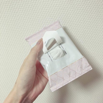 メイクの上からリフレッシュシート/ビオレ/フェイスシートを使ったクチコミ(4枚目)