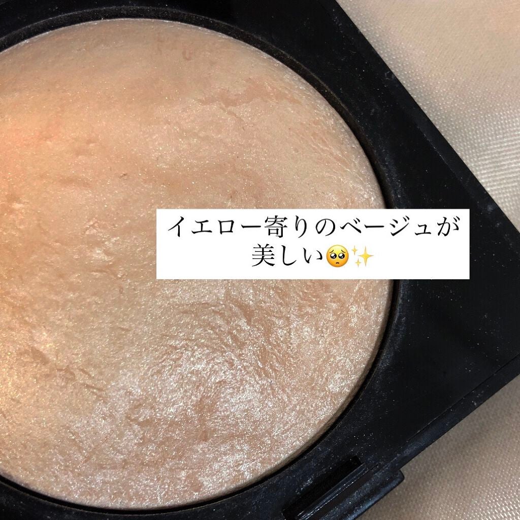 マットラディアンス ベイクドパウダー ハイライト01/ローラ メルシエ/パウダーハイライトを使ったクチコミ(2枚目)