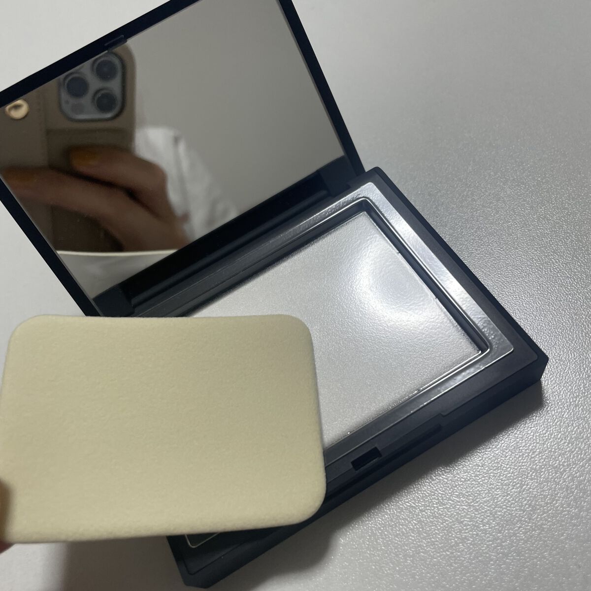 ライトリフレクティングセッティングパウダー　プレスト　N/NARS/プレストパウダーを使ったクチコミ（2枚目）