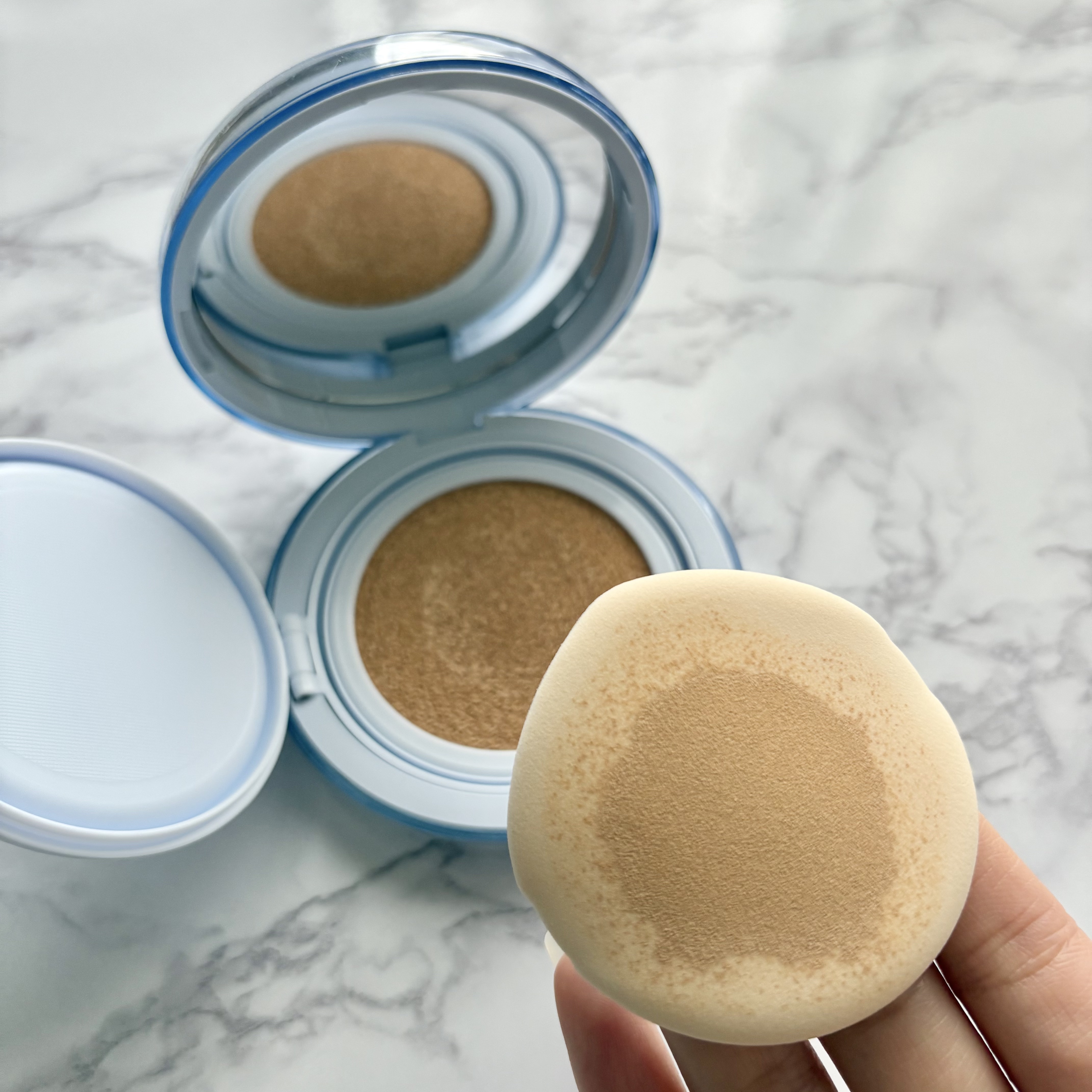 フィー クッションガラス ナチュラル 03 ナチュラルガラス/fwee/クッションファンデーションを使ったクチコミ（3枚目）