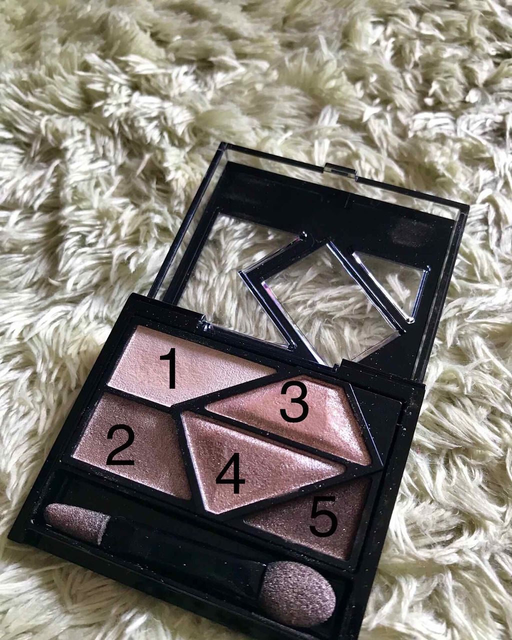 メタルグラマーアイズ/KATE/アイシャドウパレットを使ったクチコミ(2枚目)