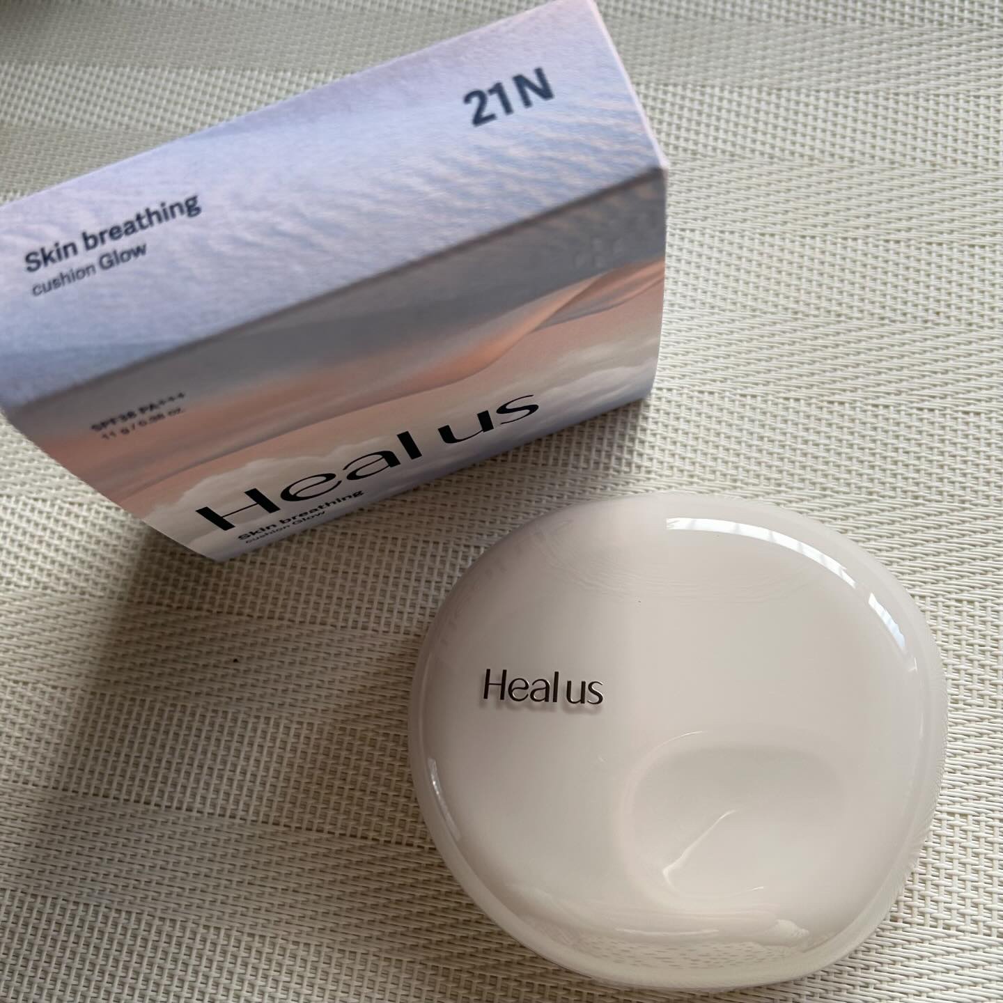 ブリージンググロークッション 21号/Healus/クッションファンデーションを使ったクチコミ（1枚目）