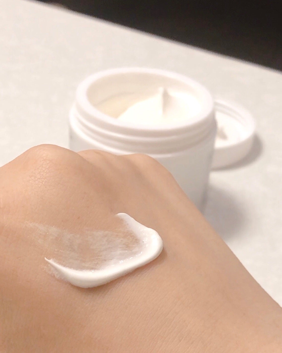 BnD ネックアイロン トーンアップ クリーム/BnD/ネック・デコルテケアを使ったクチコミ(4枚目)