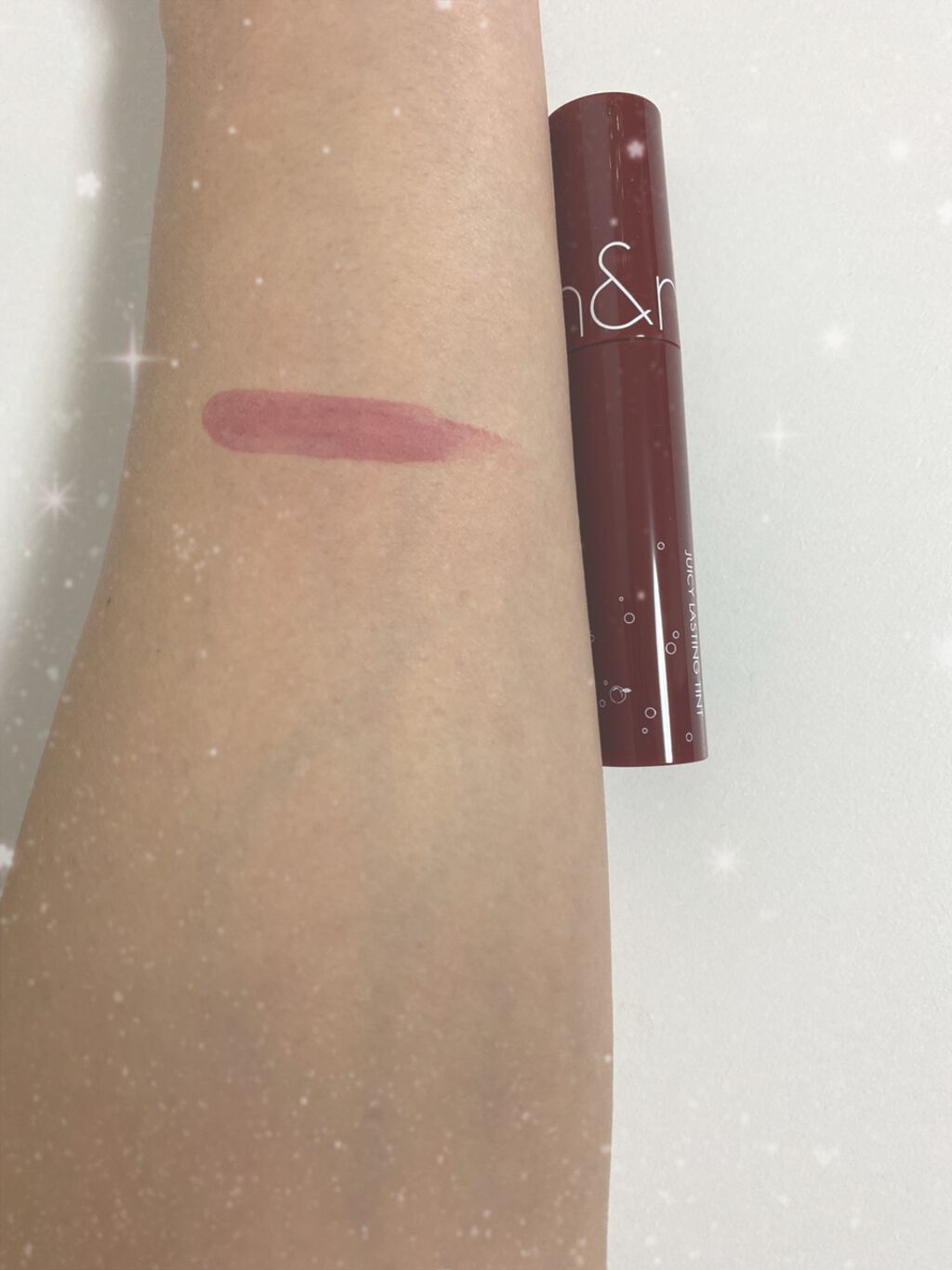 ジューシーラスティングティント/rom&nd/リップティントを使ったクチコミ（3枚目）