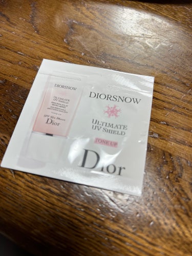 【旧】スノー UVシールド トーンアップ 50+/Dior/日焼け止め・UVケアを使ったクチコミ（1枚目）