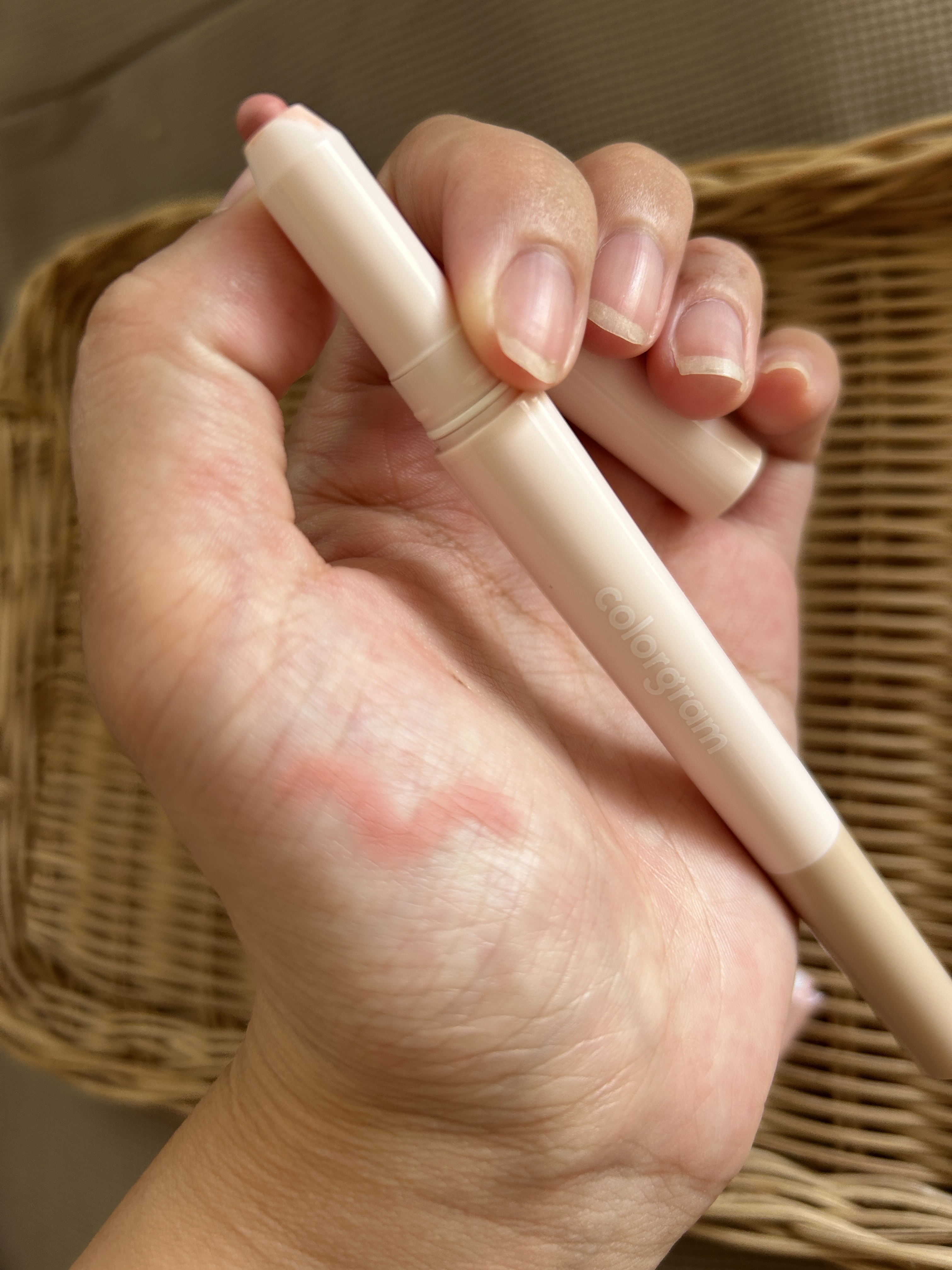 オールインワンオーバーリップメーカー/Colorgram/リップライナーを使ったクチコミ（3枚目）