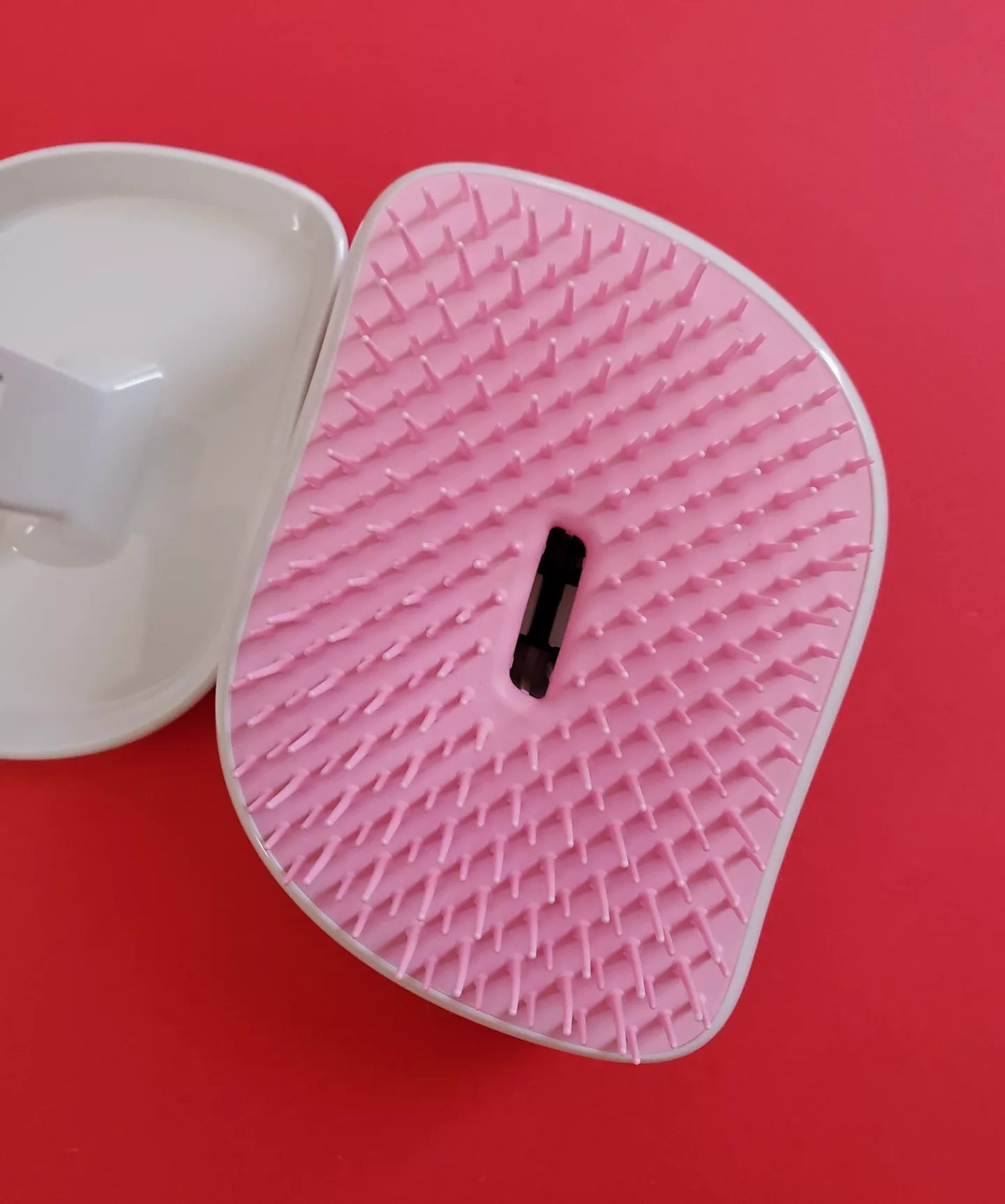 コンパクトスタイラー/TANGLE TEEZER/ヘアブラシを使ったクチコミ（3枚目）