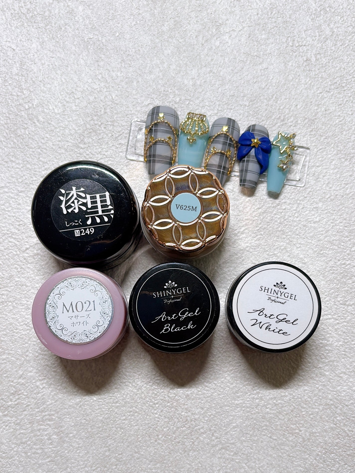 mizuki꙳ネイリスト on LIPS 「リクエストいただいたデザイン✨ホロライブ星街すいせいさんをイメ..」(2枚目)