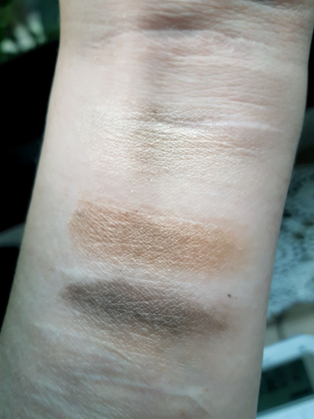 明るい目もと アイカラー/キスミー フェルム/アイシャドウパレットを使ったクチコミ(2枚目)