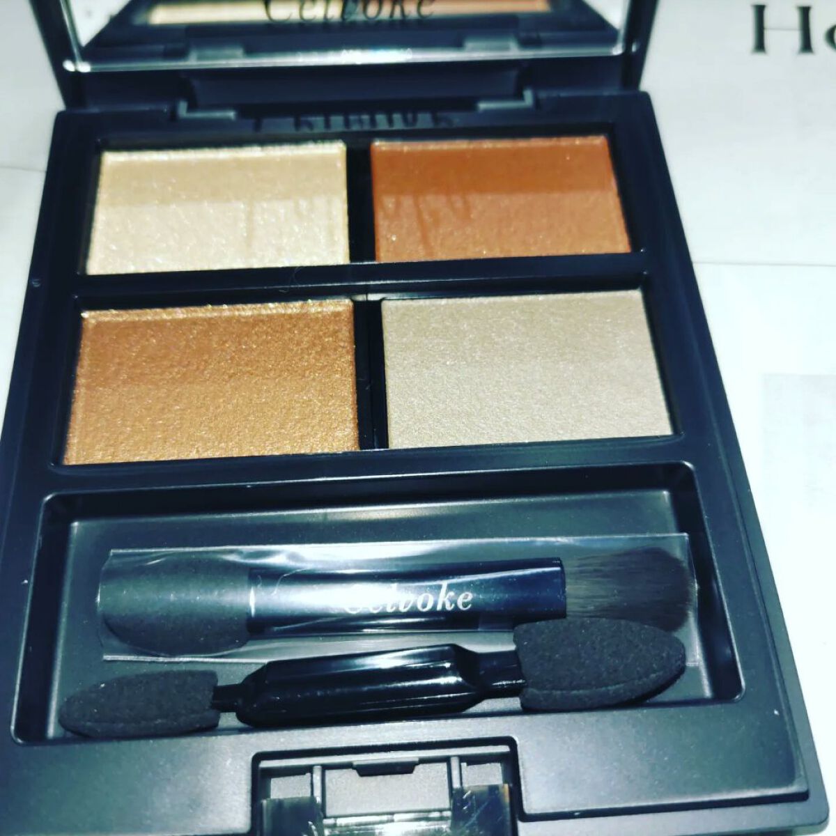 セルヴォーク ヴァティック アイパレット 01 スモーキーブラウン/Celvoke/アイシャドウパレットを使ったクチコミ（1枚目）