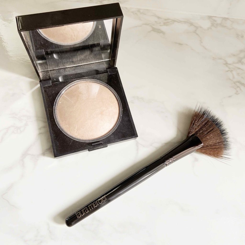 ファンパウダー ブラシ/ローラ メルシエ/メイクブラシを使ったクチコミ(2枚目)