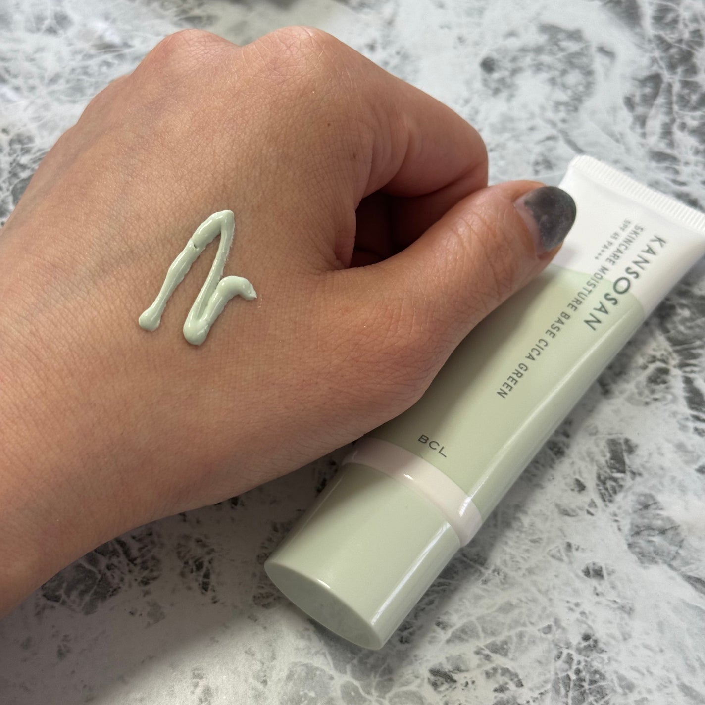 乾燥さん 保湿力スキンケア下地 シカグリーン/乾燥さん/化粧下地を使ったクチコミ(2枚目)