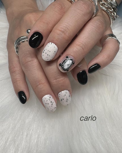 YUKA on LIPS 「【☾2本art】所沢市ネイルサロン|Carlo.モード系のde..」(1枚目)