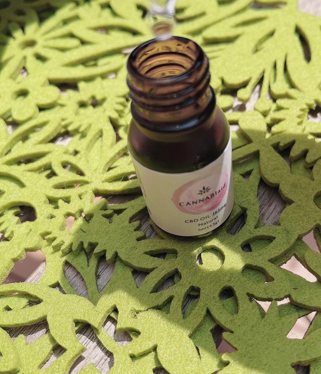 misato on LIPS 「次世代の健康成分として注目を集めているCBDを配合した国産オイ..」(3枚目)