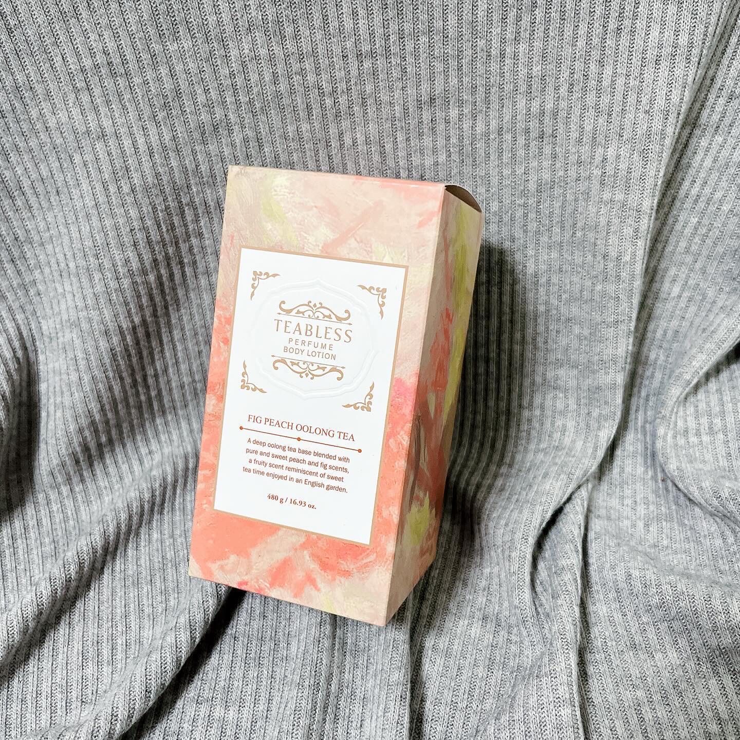 パフュームボディローション フィグピーチウーロンティー/TEABLESS/ボディローションを使ったクチコミ（2枚目）