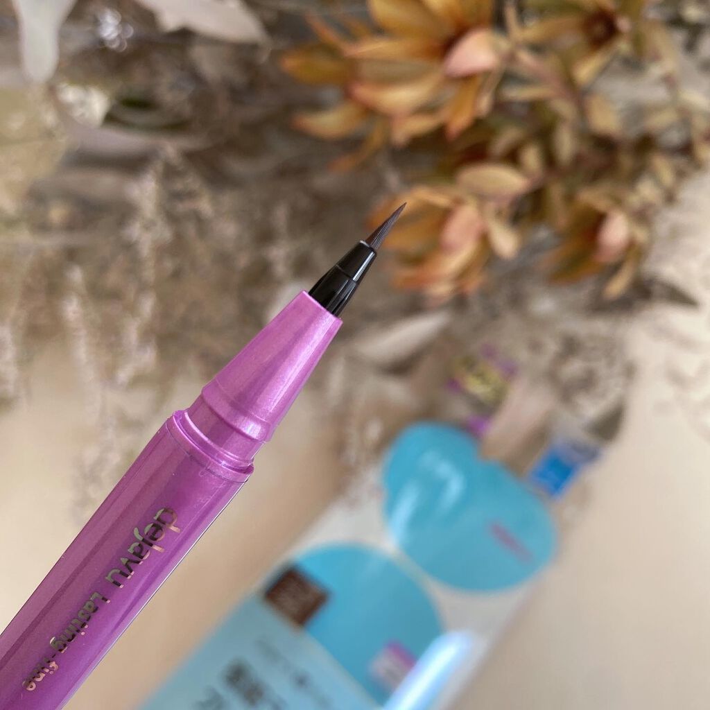 「密着アイライナー」ショート筆リキッド/デジャヴュ/リキッドアイライナーを使ったクチコミ(2枚目)