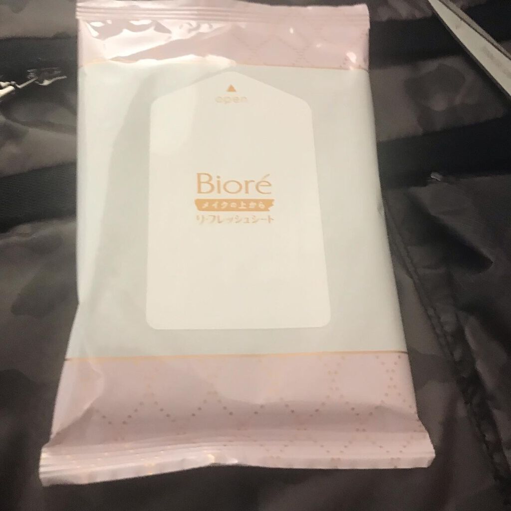メイクの上からリフレッシュシート うるおいしっとりタイプ/ビオレ/フェイスシートを使ったクチコミ（3枚目）