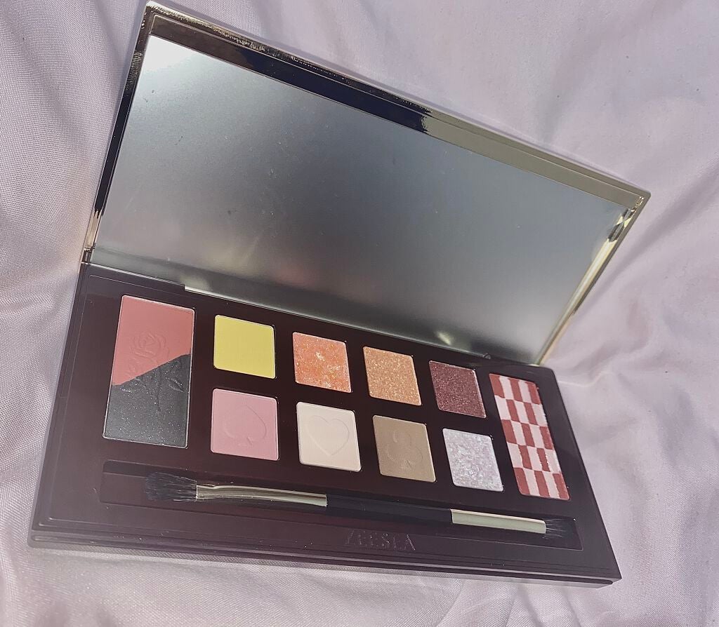 アリスドリームランドシリーズ 12色アイシャドウパレット(ZEESEA×大英博物館)/ZEESEA/アイシャドウパレットを使ったクチコミ(1枚目)