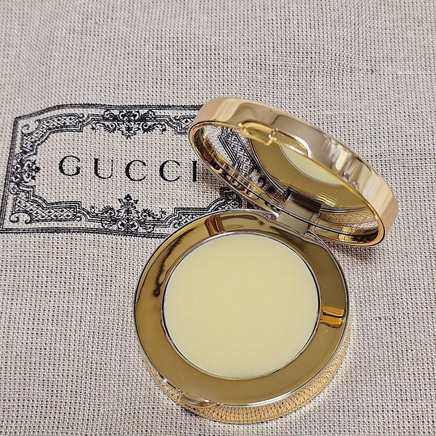 グッチ バーム ヌリサン ユニヴェルセル/GUCCI beauty/フェイスバームを使ったクチコミ(2枚目)