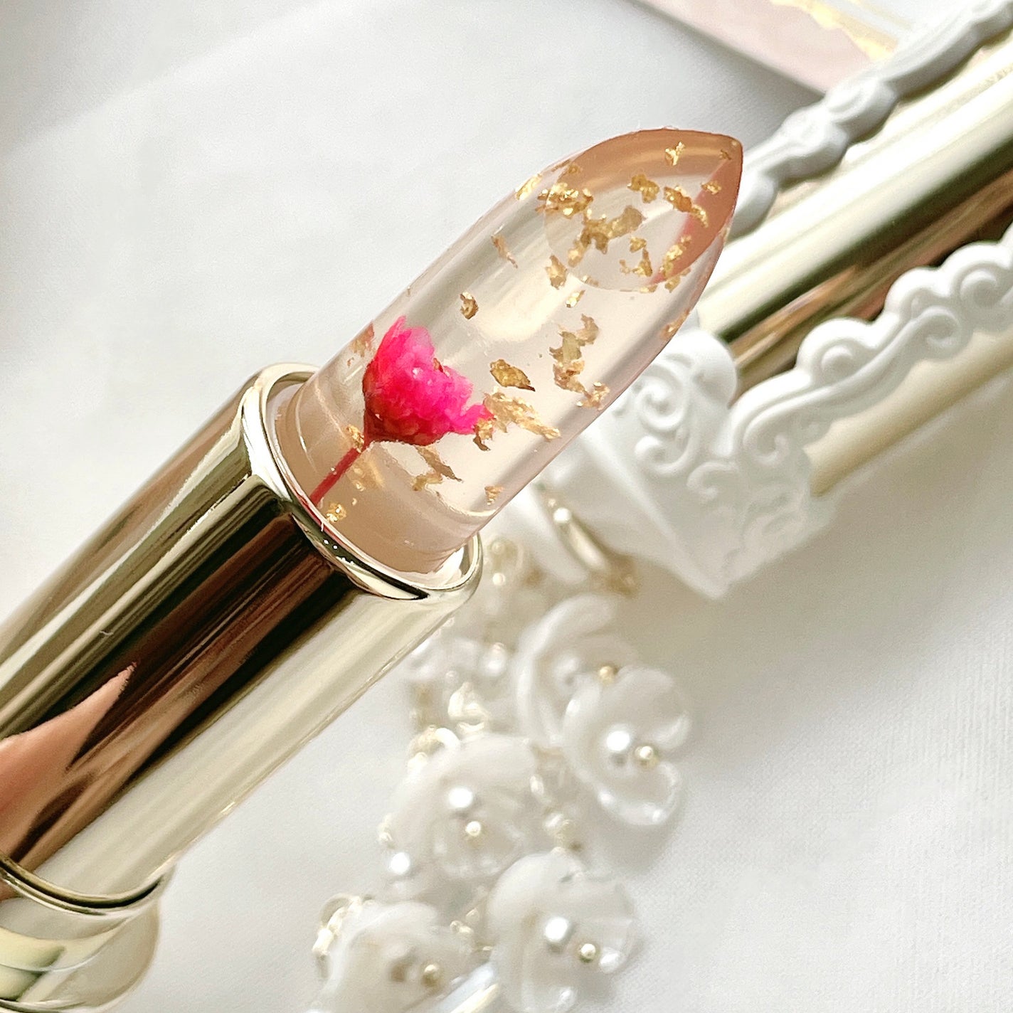 フラワーリップ 日本限定ピンクゴールドモデル/Kailijumei/口紅を使ったクチコミ(2枚目)