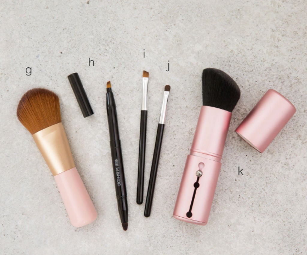 スライドパウダーブラシ(先斜タイプ)/貝印/メイクブラシを使ったクチコミ(2枚目)